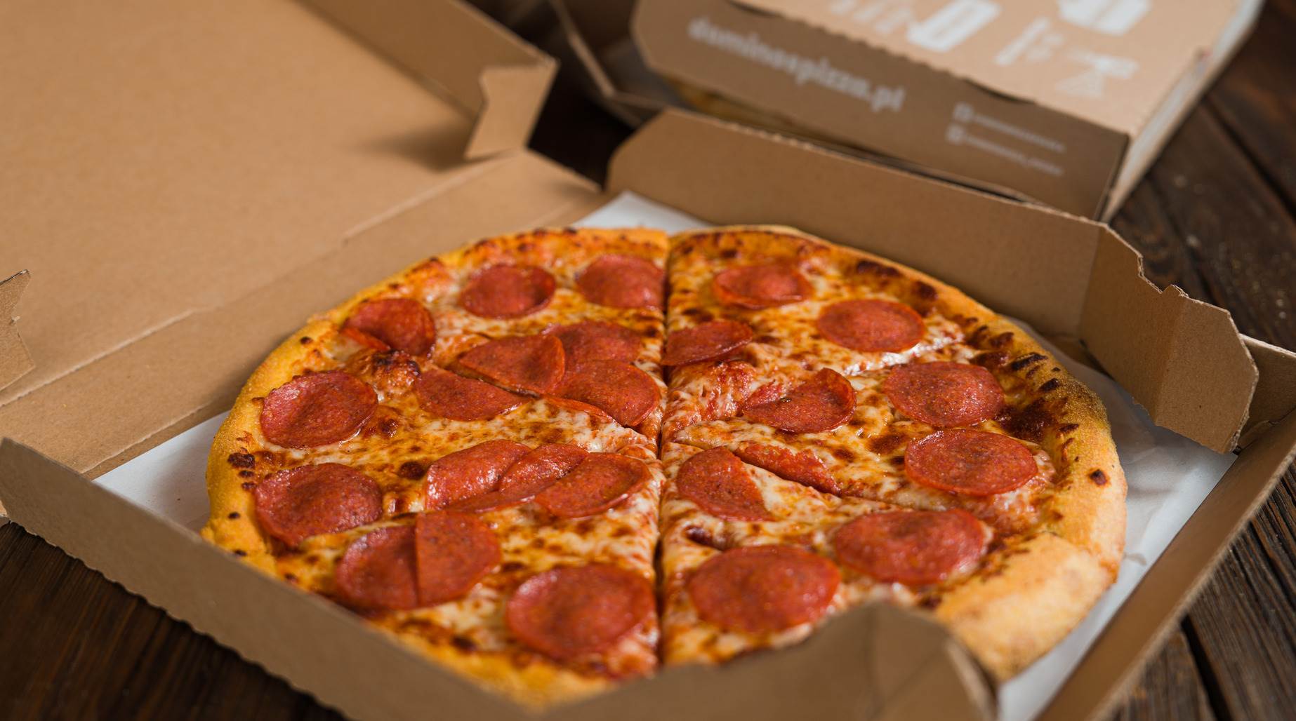Świeża pizza Pepperoni | Domino's Pizza