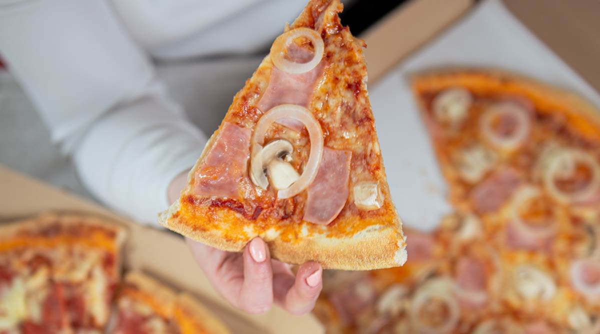 Slice pizzy | Domino's Pizza