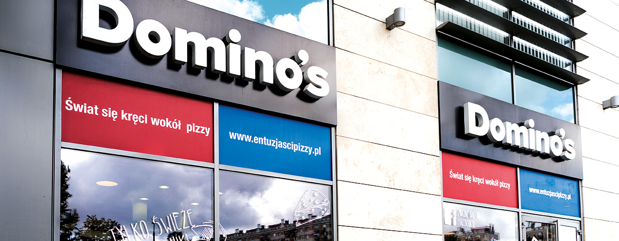 Zdjęcie z zewnątrz Dominos Pizza w Krakowie przy ul. Lindego