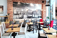 Sala w pizzerii Domino's w Lublinie przy Alei Wincentego Witosa 32