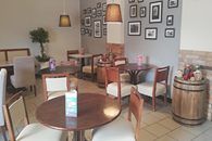 Sala w pizzerii Domino's w Kobyłce przy ul Zagańczyka 20