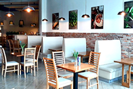 Sala w pizzerii Domino's w Zabrzu przy ul Plac Teatralny 12