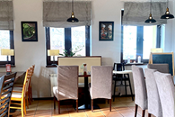 Sala w pizzerii Domino's w Pruszkowie