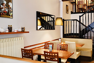 Sala w pizzerii Domino's w Chorzowie przy ul Wolności 20
