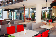 Sala w pizzerii Domino's w Tychach przy Alei Jana Pawła 14